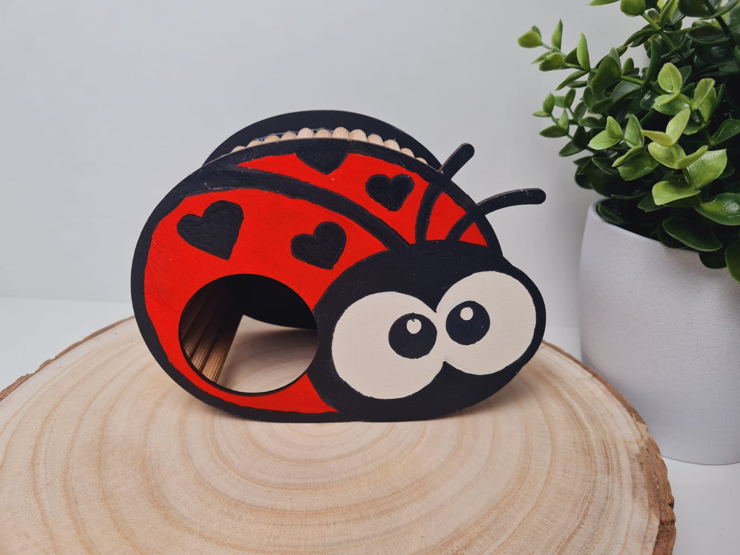 BAUSATZ Holzversteck  *Marienkäfer* für Kleinnager