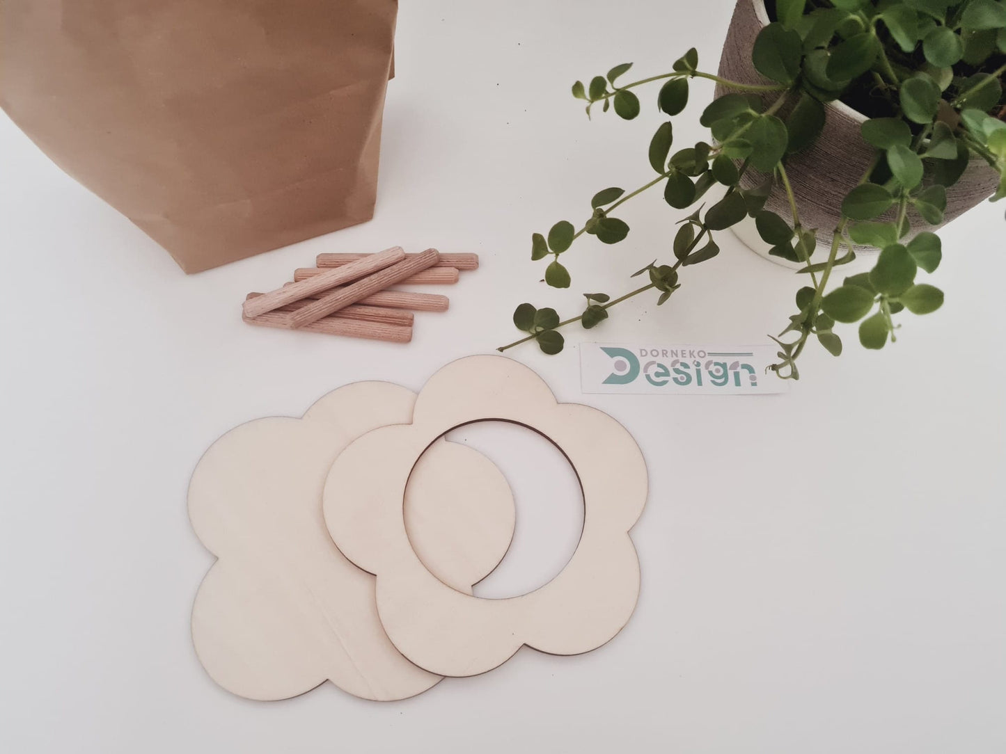 BAUSATZ Holzversteck *Blume* für Kleinnager