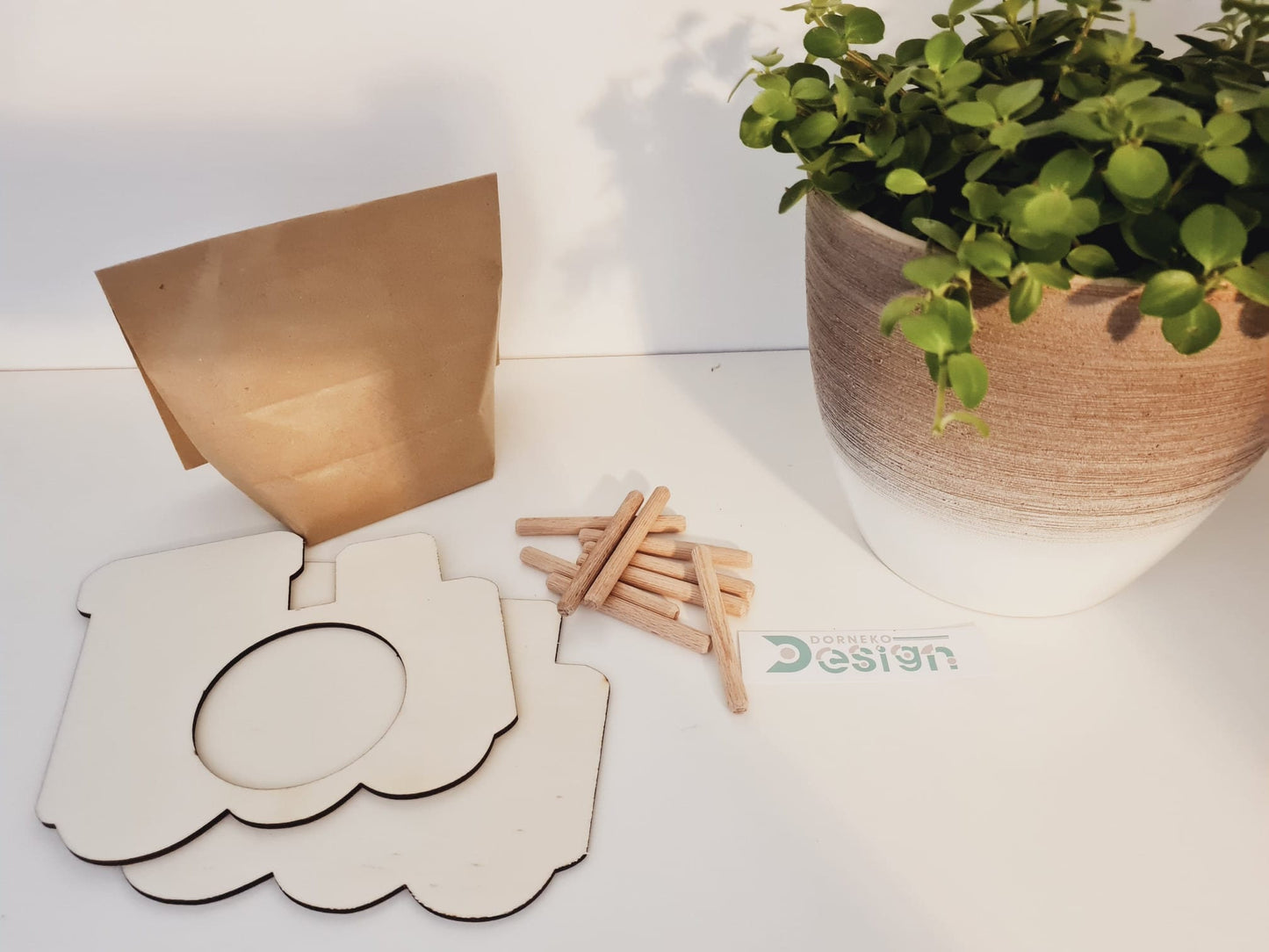 BAUSATZ Holzversteck *Lokomotive* für Kleinnager