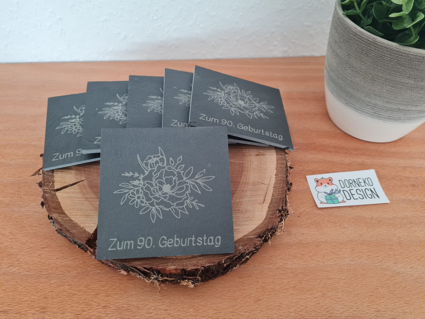 Schiefer Untersetzer mit personalisiertem Text